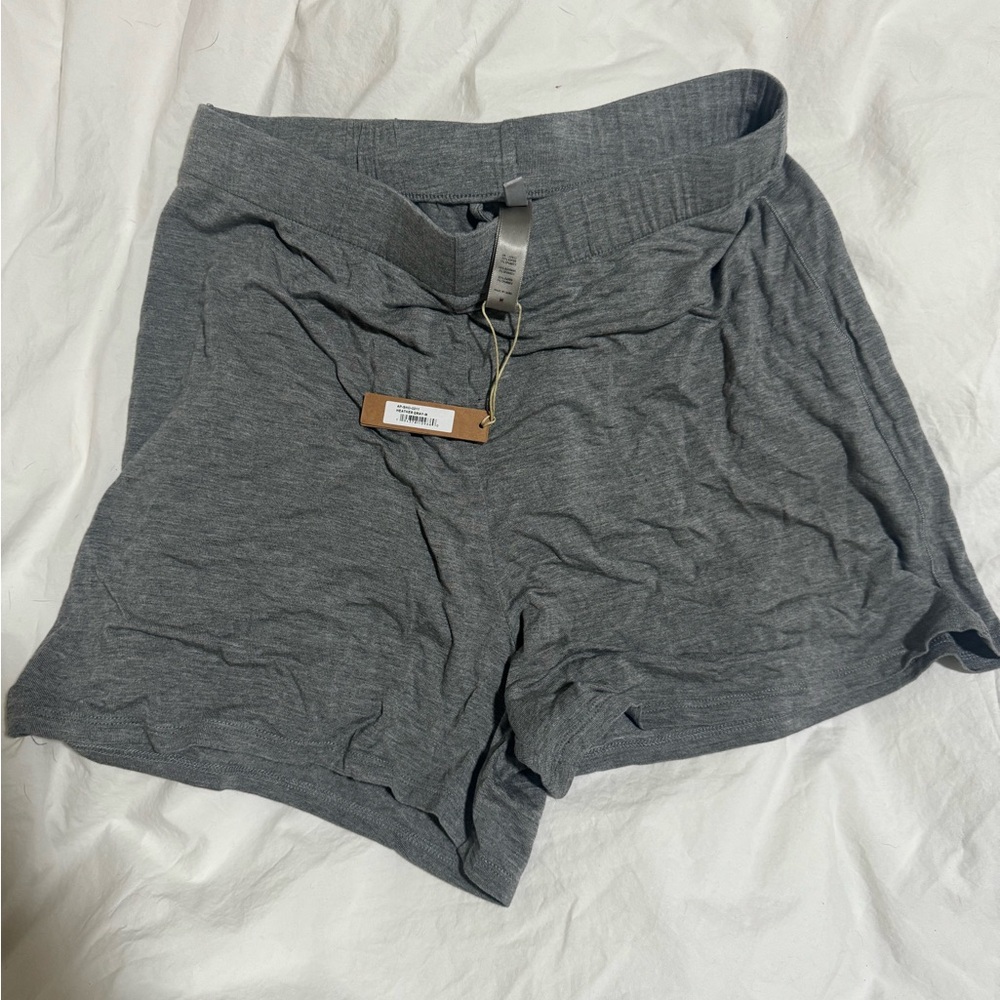 NWT Skims sleep short